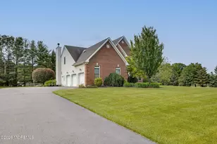 2 Dellaira Ct, Wrightstown, NJ 08562 - Photo 1