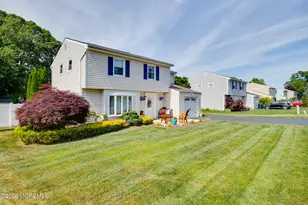41 Moak Dr, Hazlet Township, NJ 07730 - Photo 37