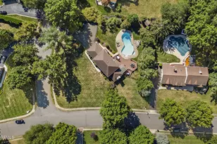 1 Cook Pl, Middletown, NJ 07748 - Photo 9