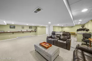 1 Cook Pl, Middletown, NJ 07748 - Photo 55