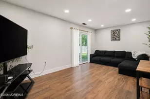 401 Wildflower Ct, Jackson, NJ 08527 - Photo 9