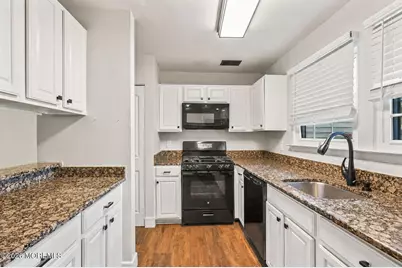 401 Wildflower Court, Jackson, NJ 08527 - Photo 5