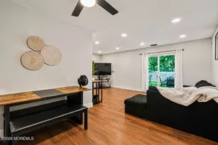 401 Wildflower Ct, Jackson, NJ 08527 - Photo 7