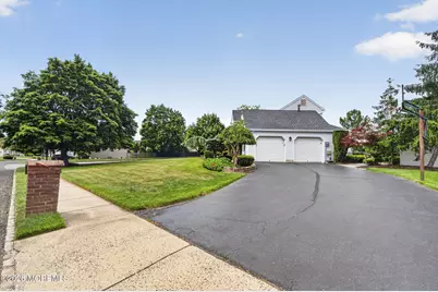 10 Damascus Drive, Marlboro Township, NJ 07746 - Photo 11