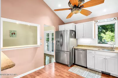 56 Stephenville Boulevard, Red Bank, NJ 07701 - Photo 15