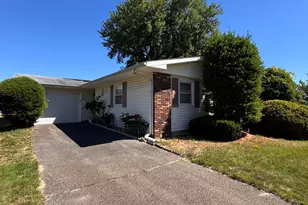 29 Robinson Rd, Brick, NJ 08724 - Photo 1