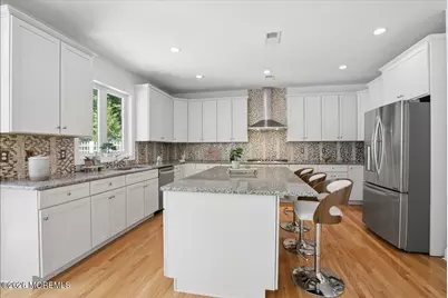 12 Monarch Path, Morganville, NJ 07751 - Photo 19
