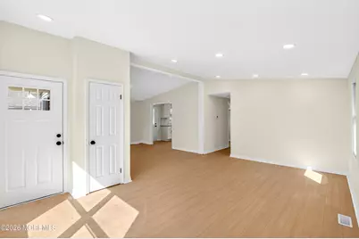 17 Brookview Lane, Manalapan Township, NJ 07726 - Photo 3