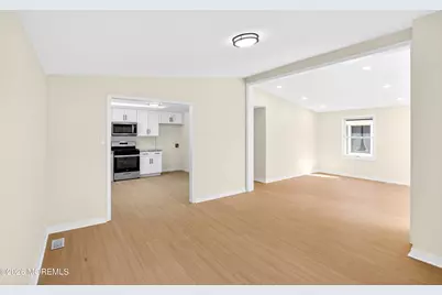 17 Brookview Lane, Manalapan Township, NJ 07726 - Photo 11