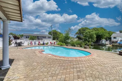 17 Fontainebleau Drive, Brick, NJ 08723 - Photo 9