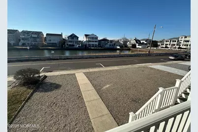 211 Trenton Avenue, Point Pleasant Beach, NJ 08742 - Photo 5