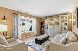 129 Hamlet Ct, Toms River Township, NJ 08753 - Photo 5