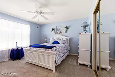 4 Rosewood Court, Lakewood, NJ 08701 - Photo 19