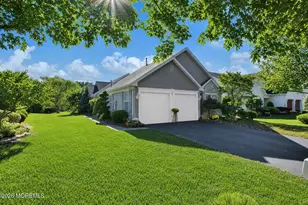 4 Rosewood Ct, Lakewood, NJ 08701 - Photo 1