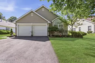 4 Rosewood Ct, Lakewood, NJ 08701 - Photo 1
