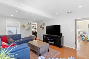 45 Compton St, Belford, NJ 07718 - Photo 9