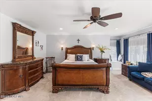 2 Richards Way, Holmdel, NJ 07733 - Photo 19