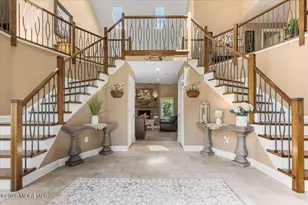 2 Richards Way, Holmdel, NJ 07733 - Photo 5