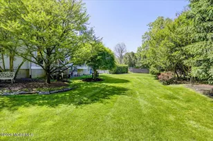 2 Richards Way, Holmdel, NJ 07733 - Photo 39