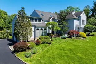 2 Richards Way, Holmdel, NJ 07733 - Photo 3