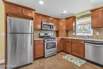 401 Walnut Street, Port Monmouth, NJ 07758 - Photo 5
