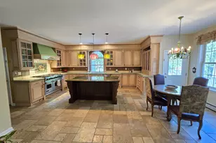 112 Beacon Hill Rd, Morganville, NJ 07751 - Photo 3