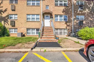 393 College Dr, Edison, NJ 08817 - Photo 25