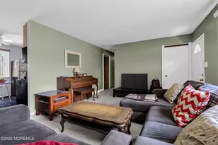 100 Susan Dr, Jackson, NJ 08527 - Photo 9