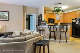 314 Mill Pond Wy, Eatontown, NJ 07724 - Photo 3