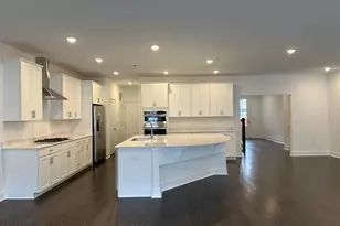 903 Navigator Ave, Marlboro Township, NJ 07746 - Photo 3