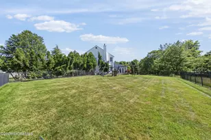 14 Heathrow Ct, Marlboro Township, NJ 07746 - Photo 51
