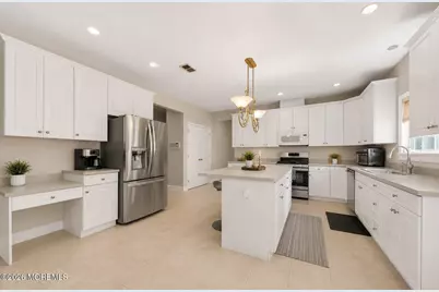 14 Heathrow Court, Marlboro Township, NJ 07746 - Photo 11
