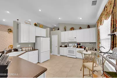 29 Nottingham Way, Jackson, NJ 08527 - Photo 7