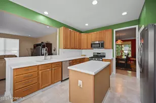 511 Skylark Dr, Monroe Township, NJ 08831 - Photo 19