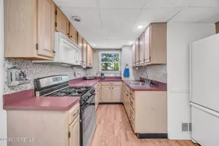 62 Warren Pl, Middletown, NJ 07748 - Photo 19