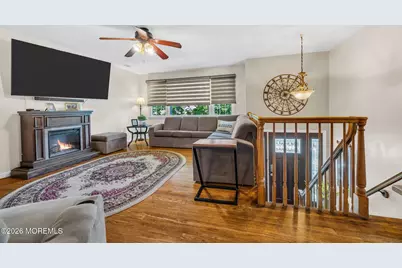 62 Warren Place, Middletown, NJ 07748 - Photo 5