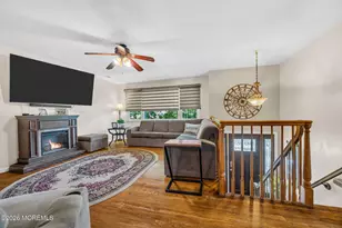 62 Warren Pl, Middletown, NJ 07748 - Photo 5