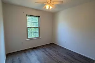 7 Stuart Dr, Freehold, NJ 07728 - Photo 23