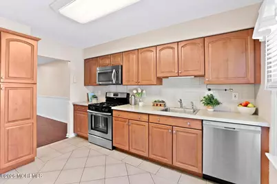 7 Stuart Drive #3, Freehold, NJ 07728 - Photo 5