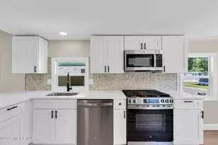 85 Antonia Dr, Jackson, NJ 08527 - Photo 9