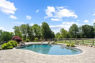 7 Homelands Dr, Colts Neck Township, NJ 07722 - Photo 31