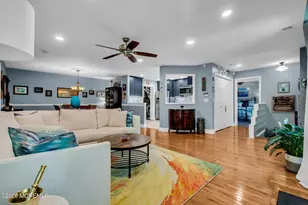 364 Mayfair Pl, Morganville, NJ 07751 - Photo 9