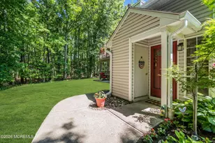 364 Mayfair Pl, Morganville, NJ 07751 - Photo 27