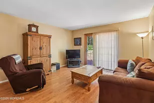 61 Charles Dr, Tinton Falls, NJ 07753 - Photo 9