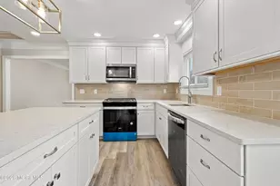 200 Port Royal Dr, Toms River Township, NJ 08757 - Photo 17