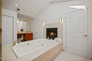201 Jerry Ct, Manalapan Township, NJ 07726 - Photo 37
