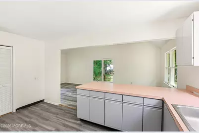 1305 Marshall Street, Lakewood, NJ 08701 - Photo 9