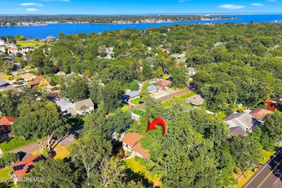706 Hillside Avenue, Pine Beach, NJ 08741 - Photo 7