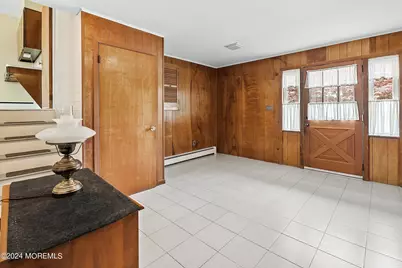 706 Hillside Avenue, Pine Beach, NJ 08741 - Photo 23