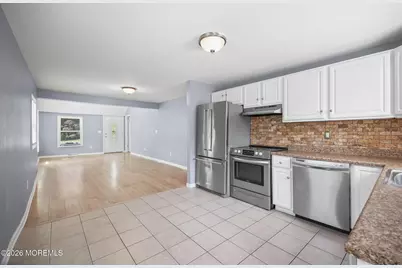 804 Nutswamp Road #Front, Red Bank, NJ 07701 - Photo 11